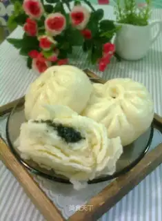 Sesame broken crispy bun