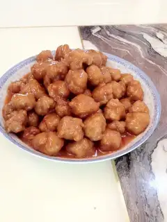 Sweet and sour lion head