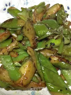 stir-fried green eggplant with green pepper