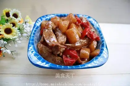 Braised fins with spicy potatoes