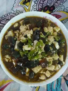 Preserved egg mixed with tofu