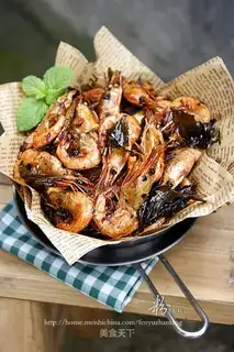 Finger sucking tea fragrant Arctic shrimp
