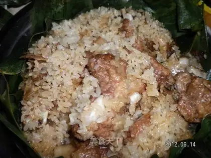 Steamed pork ribs with glutinous rice