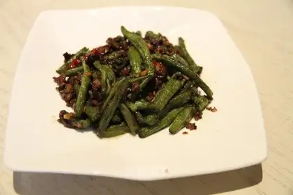 Minced pork, olive, green beans