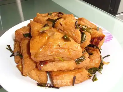 Braised Triangle Oil Tofu