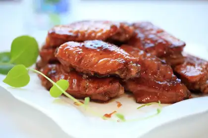 Red wine wings