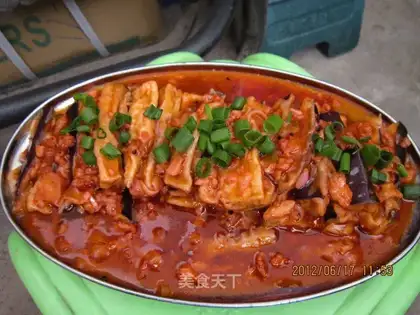 Roasted eggplant with minced pork