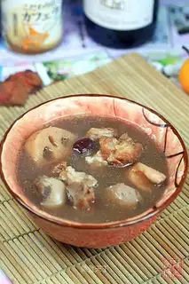 Lotus root pork bone soup