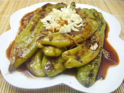 Sweet and sour tiger skin pepper