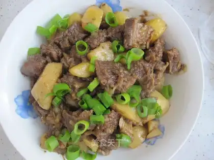 Beef stewed potatoes