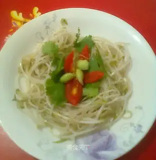 Sweet and sour mung bean sprouts