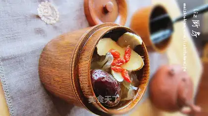 Snow ear licorice sweet soup