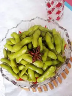 Spiced edamame