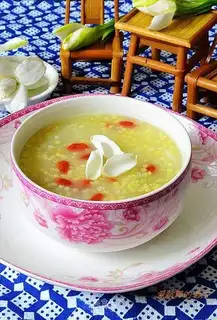 Gardenia flower, wolfberry and millet porridge