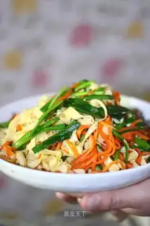 Shredded carrot tofu