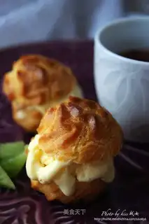 Ice cream puffs