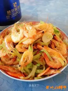 stir-fried shrimp with shredded radish