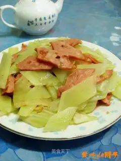 stir-fried ham with lettuce