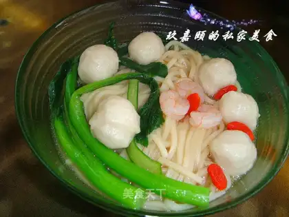 Fish ball seafood noodles