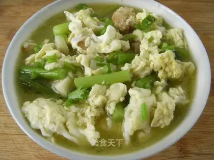 Stewed garlic sprouts with eggs and sea rice