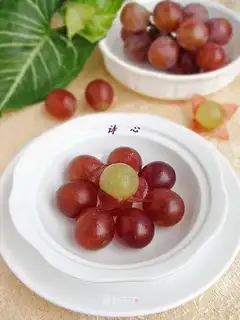 Easily wash grapes