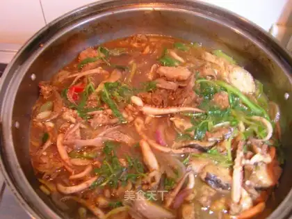 Sauce pot