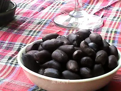 Black peanuts in New Orleans
