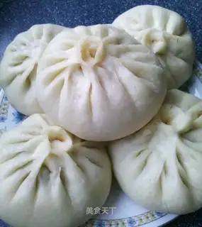 Pork bean buns