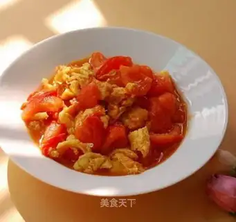 Tomato fried eggs