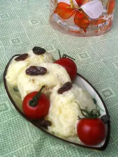Pineapple ice cream