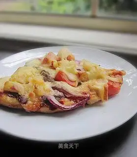 Beef pineapple pizza