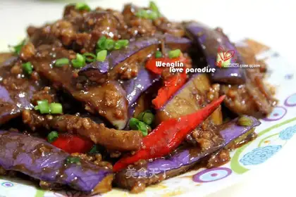 Soy sauce, pork and eggplant