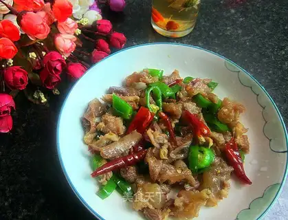 Two peppers of beef