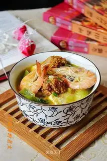 Meatball shrimp stew tofu