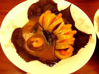 Plum shrimp almond mushrooms