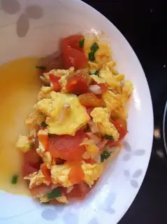 Tomato fried eggs