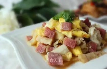 Ham-ass-fried eggs