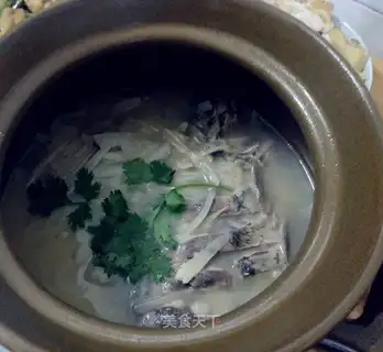 A casserole of radish fish soup