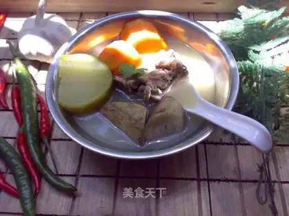Cream radish and cow soup