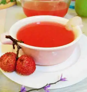Two red sips
