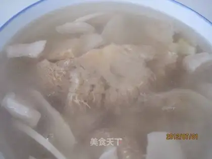 Twin mushroom soup