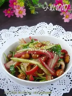 ♪ And cold pig ears ♪