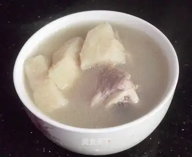 Piggy bone soup
