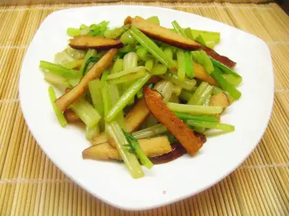Sour celery dry