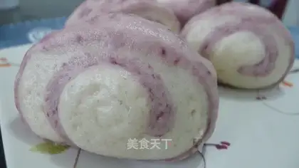 Potato-coloured buns
