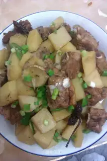 Potato stew ribs