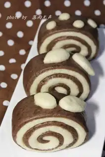 Coco-colored buns