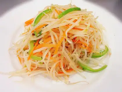 Green bean sprouts