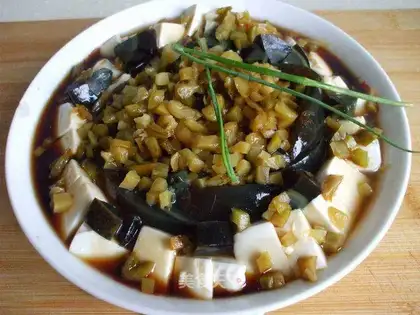 Squeeze omelet and tofu