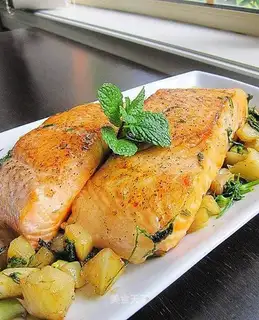 Fried salmon